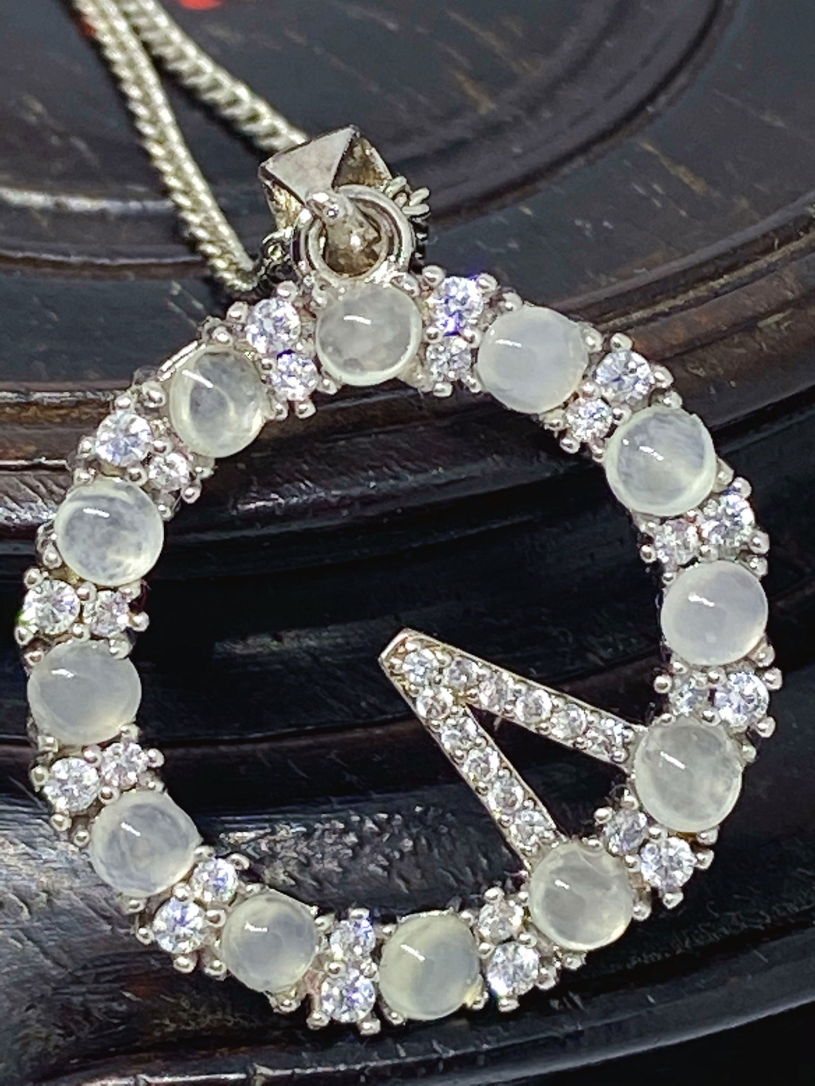 18KGP White Gold inlaid 12 Jadeite Cabochon Necklace (1 of 7)