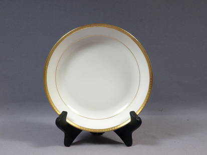 Limoges Elite Works Bawo & Dotter BWD25 Laurel Leaf Cereal Soup Bowl France: This is a rare and gorgeous Soup/Cereal Bowl. The bowl was made in France LIMOGES by Elite Works Bawo & Dotter. The bowl is in very beautiful and features gold encrusted band with laurel leaves at the