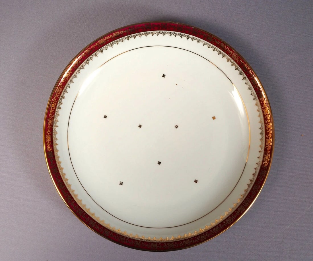Limoges Large Serving Bowl Red Gold Stars: This very rare, absolutely stunning and very hard to find Serving Bowl made in France The bowl just arrived from French antique dealer. The bowl is properly marked. It is a very luxurious pattern with
