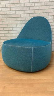 Modern Bernhardt Design Mitt Lounge Chair in Blue: Vintage from before 2000 Modern Bernhardt Design Mitt Lounge Chair in Lagoon Blue with White Stitching with Handle The Mitt Lounge designed by El Salvadoran Designers Harry and Claudia Washington for