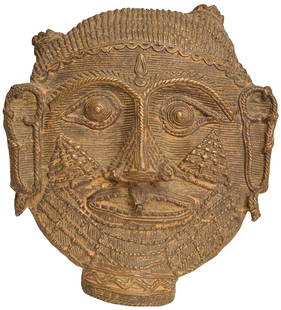 5" Tribal Bhairava Head Flat Statue in Brass | Handmade | Made in India: Title: 5" Tribal Bhairava Head Flat Statue in Brass | Handmade | Made in India Description: Brass Statue Height: 5.8 inch Width: 5.2 inch Depth: 2.2 inch Weight: 730 gm Reserve: $67.00 Shipping: Domes