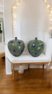 Pair Vintage Art Pottery Vase Pier 1 Stoneware Weed Pot Peacock Colors Ceramic: 2 Matching Vintage Art Pottery Vase Pier 1n Stoneware Weed Pot Peacock Colors Ceramic In great condition, no chips or cracks From 1990 or 2000 blues and greens Measures 12" x 11" Reserve: $531.00 Ship