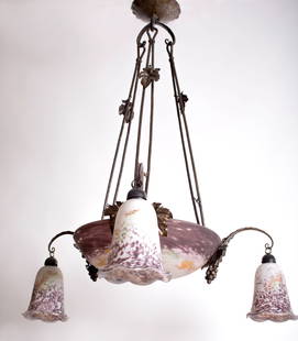 French Art-Deco marmoreal Chandelier Lorrain Daum grande verrerie de Croismar: Made in France in the late 1920's early 1930's, this chandelier is signed Lorrain from the grande verrerie de Croismare whose renowned work was highly desired for their chandeliers and art glass piece