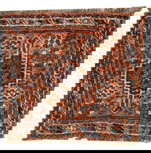 Handmade antique collectible Persian Shiraz bagface 2.6' x 2.8' ( 81cm x 85cm ) 1900s: Title: Handmade antique collectible Persian Shiraz bagface 2.6' x 2.8' ( 81cm x 85cm ) 1900s Origin:Middle East Dimension: 2.6' x 2.8' ( 81cm x 85cm ) Materials:wool Year:1900s Description:Antique col