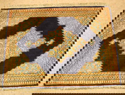 Persian KASHAN RUG 2'4"x3'4": Title: Persian KASHAN RUG 2'4"x3'4" Description:OLD,ANTIQUE HIGHLY DETAILED PERSIAN KASHAN AUTHENTIC HAND KNOTTED ORIENTAL RUG ...THIS IS AN INSPIRING BEAUTY...with an exact rare size of 2'4"x3'4"....