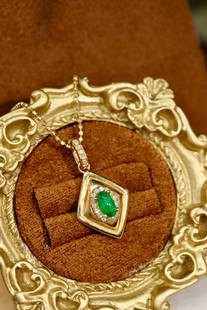 18k gold emerald pendant: 18k gold emerald pendant. Gold weight about 0.71g, main stone about 0.26ct, diamond 0.084ct. Reserve: $700.00 Shipping: Domestic: Shipping rates are determined by destination International: Foreign sh
