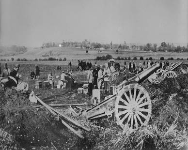 1910-1915 AUSTRIAN 15 CM GUN IN ACTION: Title: 1910-1915 AUSTRIAN 15 CM GUN IN ACTION Artist/Source: Bain News Service Original Date: WWI Dimensions: 8X10 or 10X8 ACCORDINGLY Description: || UNITED STATES SHIPPING ONLY! || This lot is a Dye
