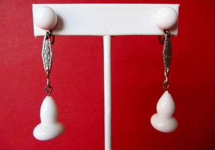 Pair of Vintage Milk Glass Screw Back Earrings/Wedding/Summer: Pair of Vintage White Milk Glass Screw-Back Earrings/Wedding/Summer circa. 1950 Japan A pair of Japanese milk-glass screw-back earrings that were made for the American market. Milk glass tops and drop