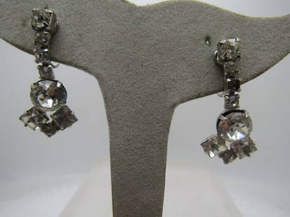 Vintage Clear Rhinestone Drop Earrings, Screwback, 1940's-1950's: Vintage Clear Rhinestone Drop Earrings, Screwback, 1940's-1950's. Appx. 1.25" long with a 5.5mm stone on top and three 3mm stones creating the drop and an 8mm round stone below that with two square st