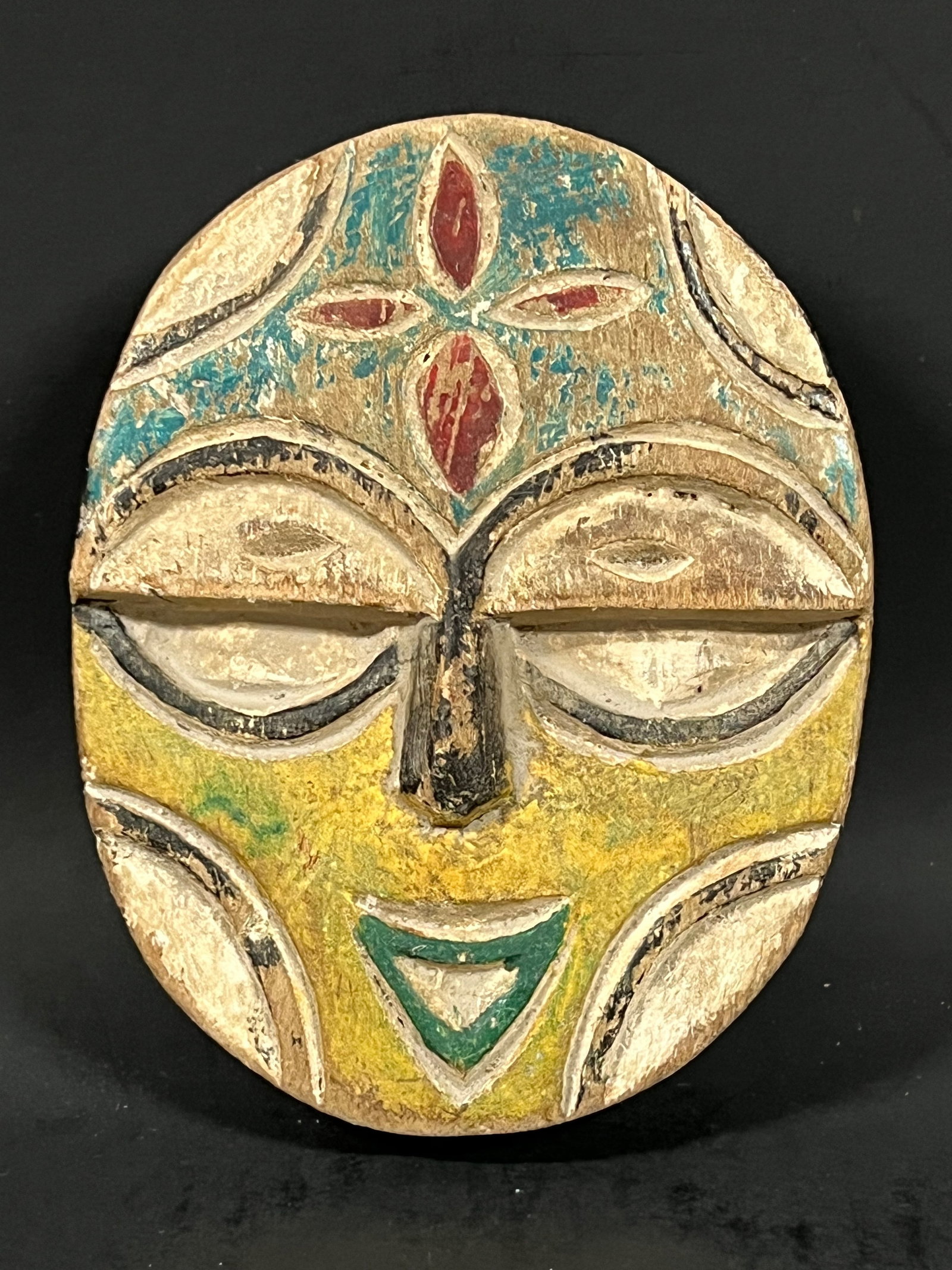 Teke Passport Mask (1 of 5)