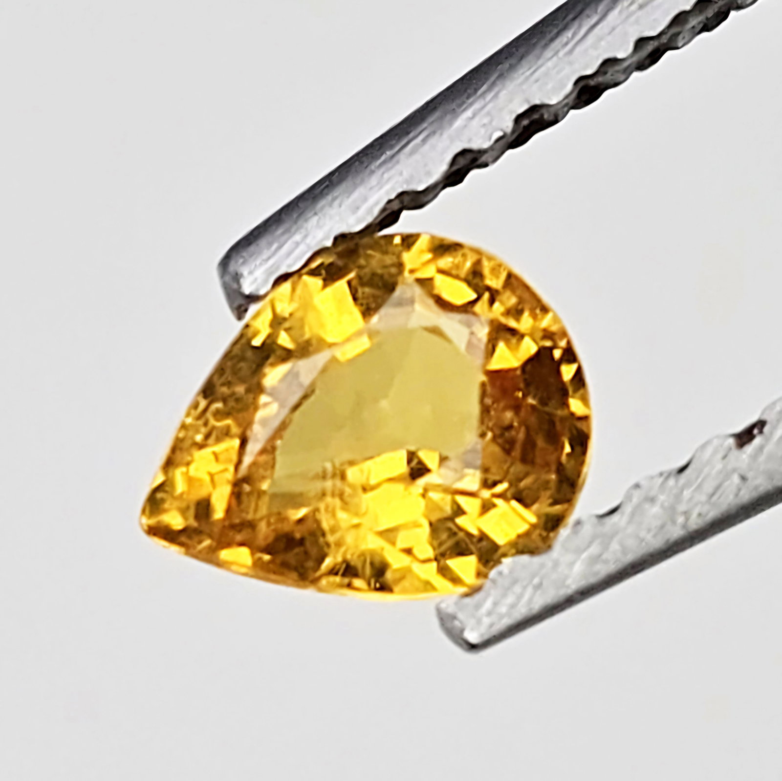 0.37 Ct Natural Yellow Sapphire: Title:0.37 Ct Natural Yellow Sapphire Description:Gemstones: Natural Sapphire / Carat Weights: 0.37 ct / Size or Dimensions: 5 X 4 X 2.40 mm / Treatment: Heated Materials &Techniques:Sapphire Reserve: