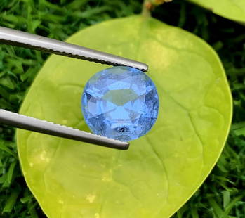 Santa Maria Color Blue Aquamarine Gemstone, Loose Gemstone - 4.05 CT: Santa Maria Color Blue Aquamarine Gemstone, Loose Gemstone Gem Type : Deep Blue Aquamarine Weight : 4.05 CT Dimensions : 10*10*07 mm Origin : Pakistan Treatment : Heated Color : Blue Shape : Round Cut
