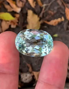 Natural Aquamarine Gemstone, Cusshion Cut Loose Gem, Aquamarine fro Jewelry Making - 37.79 carat: Natural Aquamarine Gemstone, Cusshion Cut Loose Gem, Aquamarine fro Jewelry Making Weight : 37.79 carat Dimension : 25.55*18.09*13.02 mm Origin : Pakistan Gemstone Shape : Cusshion Cut origin : Pakist