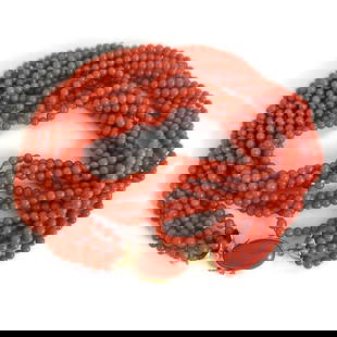 Vintage 1950's Multistrand Coral Bead Necklace 18K Yellow Gold, 45.08 Grams: Vintage 1950's Multistrand Coral Bead Necklace 18K Yellow Gold, 45.08 Grams This is a gorgeous vintage necklace! Please let us know if you have any questions. Circa: 1950's Gemstones: round coral bead