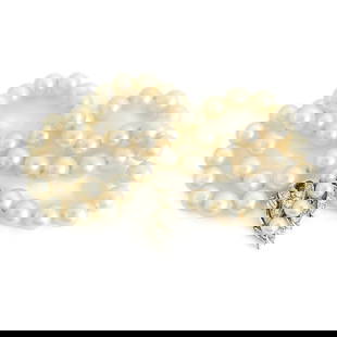 Art Nouveau Japanese Pearl Diamond Necklace 14K White Gold Clasp , 35.34 Gr: Japanese Pearl Necklace 14K Yellow Gold Clasp 18 Inches, 6.4 mm, 23.26 Grams This is a gorgeous pearl necklace! Please let us know if you have any questions. Circa: 1895 - 1910, Art Nouveau Pearls: 47