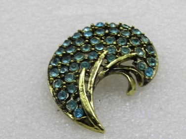 Vintage Aqua Rhinestone Crescent Brooch, 1.75" by 1.5". Gold tone. 1950's-1960's.