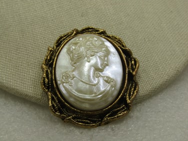 Vintage Faux Mother-of-Pearl Cameo, 1960's, 2"