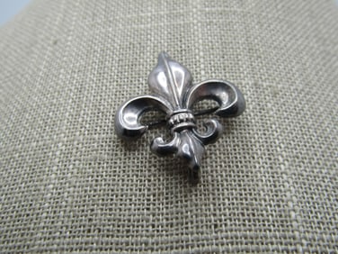 Vintage Sterling Fleur-de-Lis Watch Holder, 1930's-1940's