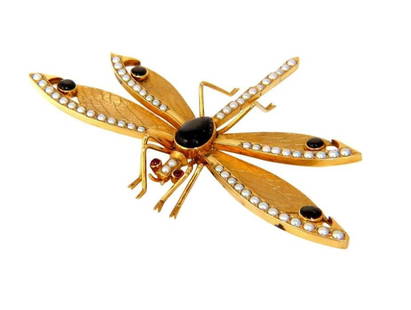 Dragonfly Natural Pearls Blackstar Brooch Pin 18Kt Gold Ref 12303: Title Dragonfly Natural Pearls Blackstar Brooch Pin 18Kt Gold Ref 12303 $4000.0 PRODUCT DESCRIPTION Art Deco Style DragonFly Pin 10.00ct Black Star Gems, Cabochon Cuts Natural Cultured Pearls & Natura