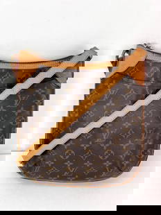 LOUIS VUITTON Odeon PM Monogram Crossbody Bag: Pre-Owned 100% Authentic LOUIS VUITTON Odeon PM Monogram Crossbody Bag RATING: B-... good, shows some signs of wear MATERIAL: monogram, canvas, leather trims STRAP: leather removable, adjustable, tiny