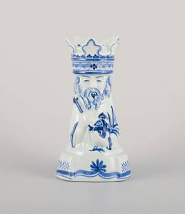 Aluminia, Denmark. "Hellig Tre Konger" (Three Wise Men) faience candlestick holder.: Aluminia, Denmark. "Hellig Tre Konger" (Three Wise Men) faience candlestick holder. Mid-20th century. Marked. In perfect condition. First factory quality. Dimensions: Height 14.5 cm x Diameter 7.7 cm.