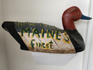 HAND CARVED MAINES FINEST