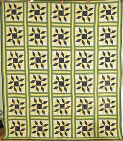 1880's Carpenter's Wheel Quilt