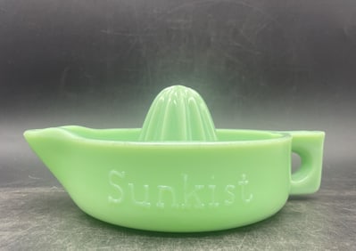 Vintage 1930's McKee Sunkist Jadeite Citrus Reamer Juicer