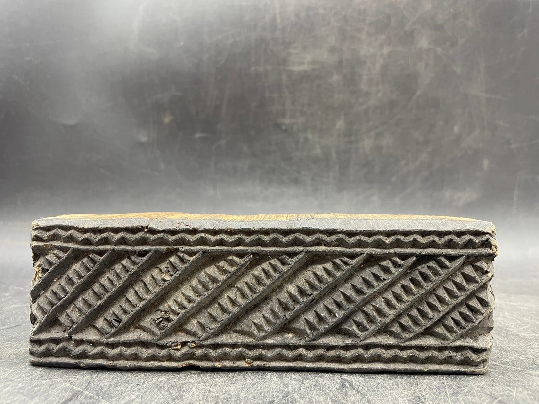 Antique Handmade Wooden Wallpaper Stamp: Title: Antique Handmade Wooden Wallpaper Stamp Date/Period: Approx early 1900's Dimension: Approx. 6.25" x2 x 1" Material: mixed materials Additional Information: Antique Handmade Wooden Wallpaper Sta
