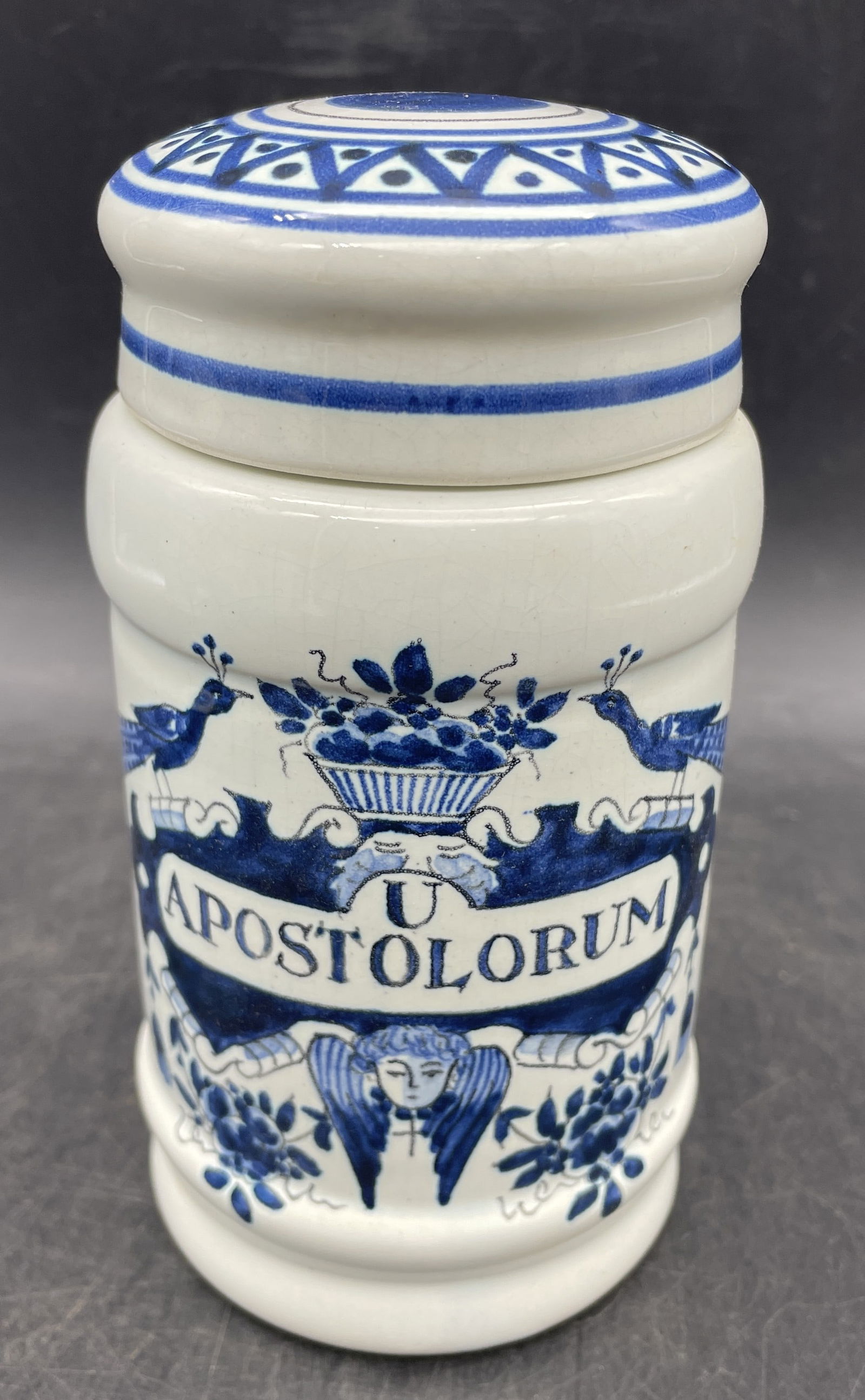 Oud Delft Apothecary Tobacco Jar Made in Holland U Apostolorum (1 of 8)