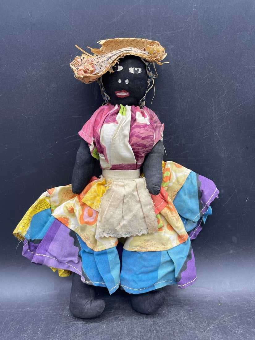 Vintage Black Americana Cloth Doll Signed: Title: Vintage Black Americana Cloth Doll Signed Date/Period: unknown Dimension: 10" Material: cloth Additional Information: Vintage Black Americana Cloth Doll signed Thomas V. T. 10" Shipping: Domest
