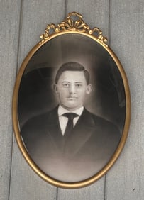Old Metal Oval Convex Picture Frame w/ photo of Man