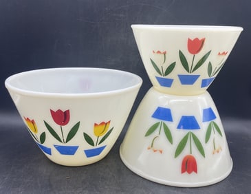 1945 Fire King Glass Tulip Nesting Kitchen Mixing Bowls