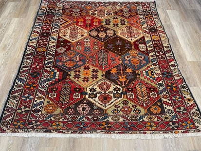 Antique Persian bakhtiari rug-5195: Title: Antique Persian bakhtiari rug-5195 Description:Ggeorgous antique Persian Bakhtiari from central western Persia, size 5 ft. 2 inches by 6 ft, circa 1940 in excellent condition, missing both ends