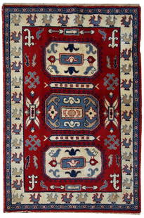 Handmade vintage Caucasian Kazak rug 4' x 6' (122cm x 185cm) 1970s: Title: Handmade vintage Caucasian Kazak rug 4' x 6' (122cm x 185cm) 1970sOrigin:RussiaDimension: 4' x 6' (122cm x