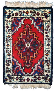Handmade vintage Persian Hamadan rug 1.3' x 1.9' (40cm x 60cm) 1970s: Title: Handmade vintage Persian Hamadan rug 1.3' x 1.9' (40cm x 60cm) 1970s Origin:Middle East Dimension: 1.3' x 1.9' (40cm x 60cm) Materials:wool Year:1970s Description:Vintage handmade Middle Easter