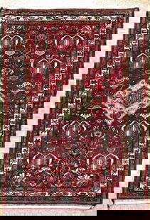 Persian Sarouk Hand Knotted Oriental Area Rug 4'6" x 6'9": Title:Persian Sarouk Hand Knotted Oriental Area Rug 4'6" x 6'9" Description:&#8226; Rug Number: H169 &#8226; Country of Origin: Iran &#8226; Style, Design: Persian Sarouk, Geometric, Tribal &#8226; Si