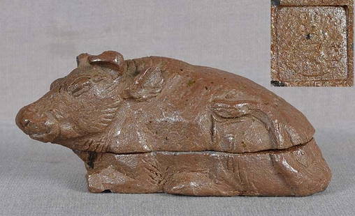 1920s tea ceremony Japanese ceramic KOGO Bizen BUFFALO signed: Late Meiji to early Showa (1910s - 1930s) Japanese pottery kogo (box for holding incense during tea ceremony) in a form of a resting buffalo. Wonderful piece in Japanese taste, Bizen ware with