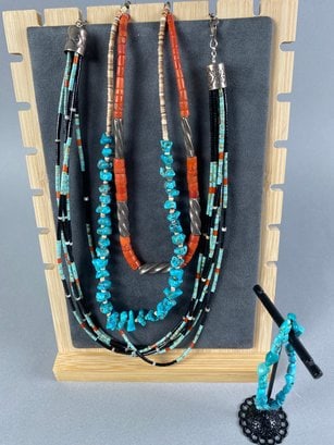 Three Native American Heishi Beaded Necklaces & Bracelet With Turquoise & Coral (1 of 20)