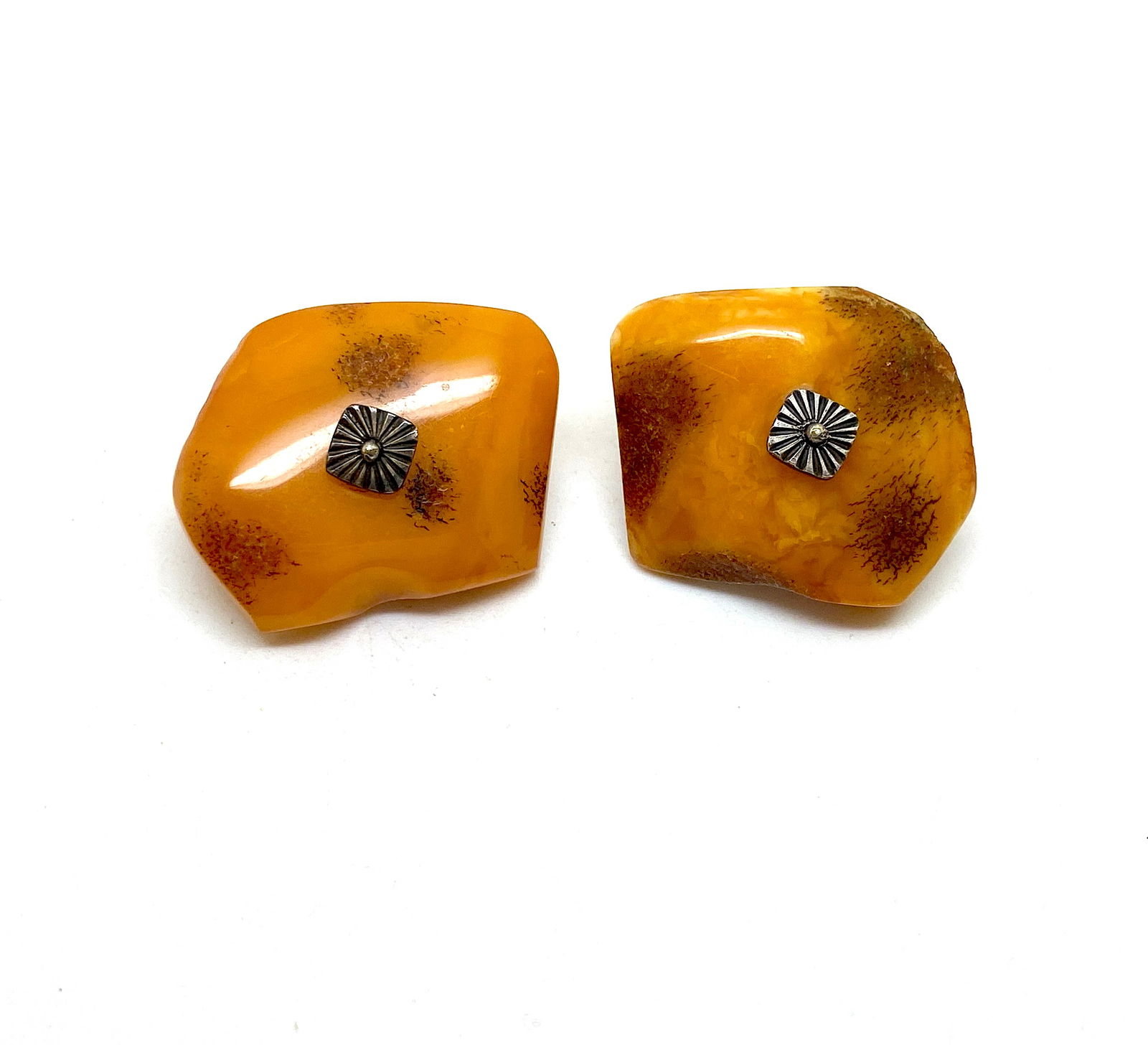 Unique and Marvellous Amber Cufflinks (1 of 9)