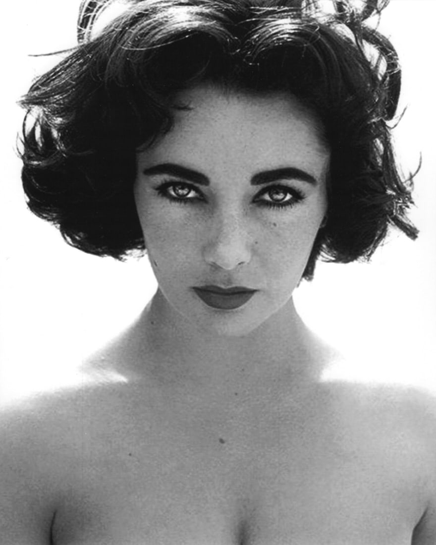 ELIZABETH TAYLOR: Title: ELIZABETH TAYLOR Artist/Source: UNKNOWN Original Date: MID-20TH CENTURY Dimensions: 10X8 Description: || UNITED STATES SHIPPING ONLY! || This lot is a Dye Based Photolithograph and is a restora
