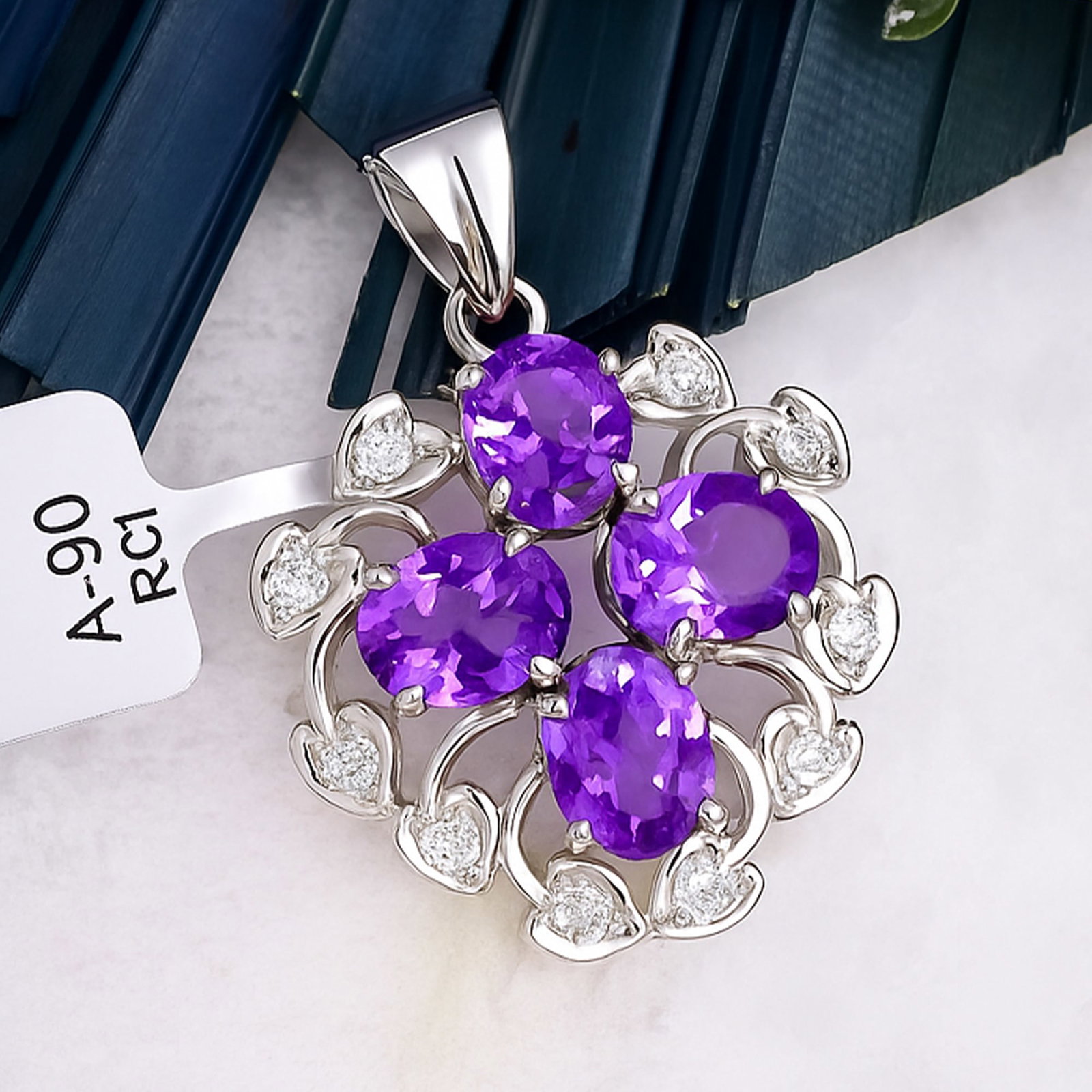 Natural Amethyst Sterling Silver Pendant: Title:Natural Amethyst Sterling Silver Pendant Description:Natural Amethyst Sterling Silver Pendant Jewelry Type : Pendant Main Stone : Amethyst Main Stone Shape : Oval Metal Type : Sterling Silver