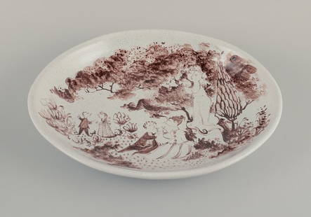 Bjørn Wiinblad, large, early unique hand-painted dish decorated with romantic scenery in a: Bjørn Wiinblad, large, early unique hand-painted dish decorated with romantic scenery in a park. Dated 1953. In perfect condition. Signed. Dimensions: L 37.5 x D 30.5 x H 6.0 cm. Reserve: $980.00