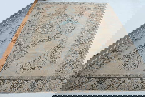 9'4x12'5 ft, OVERSIZED RUG: Title: 9'4x12'5 ft, OVERSIZED RUGOridign: TurkeyDate/Period: 1960 - 1970Materials: Wool and CottonSize: Width: 9.4 feet