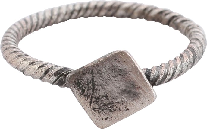 ENGLISH/IRISH LADY’S RING, 18TH CENTURY SIZE 7 (1 of 5)