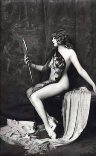 Zeigfield Girl, Miss Gladys Glad, photographed by Alfred Cheney Johnston: Title: Zeigfield Girl, Miss Gladys Glad, photographed by Alfred Cheney Johnston Artist/Source: Alfred Cheney Johnston Original Date: 1927 Dimensions: 8X10 Description: || UNITED STATES SHIPPING ONLY!