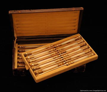 FRENCH VERMEIL (GOLD PLATED STERLING SILVER) SET, SERVICE FOR 24, 72pcs., 1819-1838 !!: Title: FRENCH VERMEIL (GOLD PLATED STERLING SILVER) SET, SERVICE FOR 24, 72pcs., 1819-1838 !! Description:Direct from Paris, A Truly Magnificent Early 19th Century Vermeil Dessert Set with Mother of P