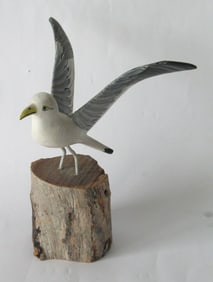 Vintage folk art New England seagull carving.