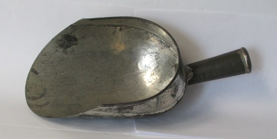 Antique country store grain or feed scoop.