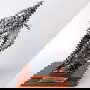 Frederic Remington “The Mountain Man” Chilmark Pewter Stamped 1911/9500: Title: Frederic Remington &#8220;The Mountain Man&#8221; Chilmark Pewter Stamped 1911/9500 Description: Frederic Remington &#8220;The Mountain Man&#8221; Chilmark Pewter Stamped 1911/9500 1986 Chilmar